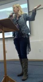 10271330_10203599476416858_5373014122653458592_o-A